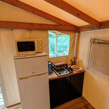 Yachting 83 Luksustelt